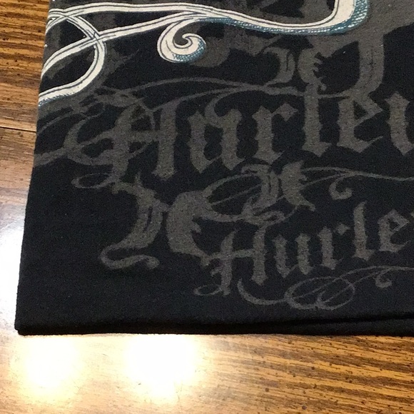 Women’s size small Hurley V-neck short sleeve T-shirt Z - Picture 7 of 7